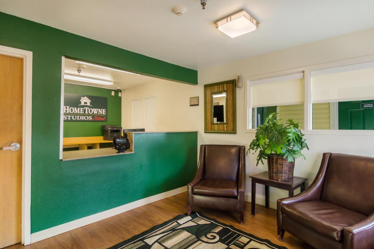 Hometowne Studios By Red Roof Lake Charles - Sulphur Exterior photo
