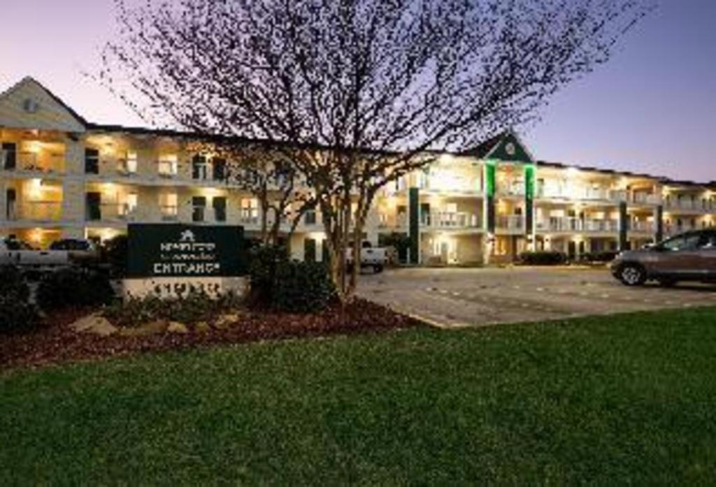Hometowne Studios By Red Roof Lake Charles - Sulphur Exterior photo